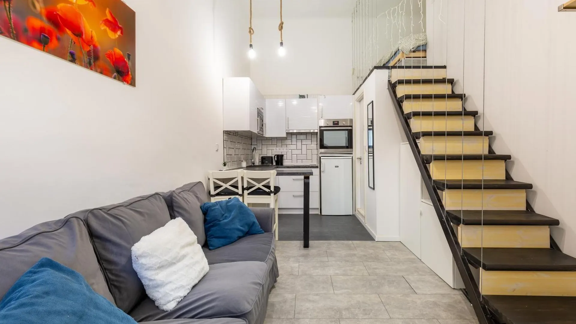 V60 Voeroesmarty Apartment Budapest