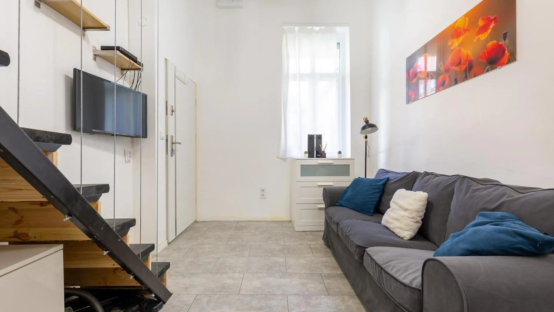 V60 Voeroesmarty Apartment Budapest